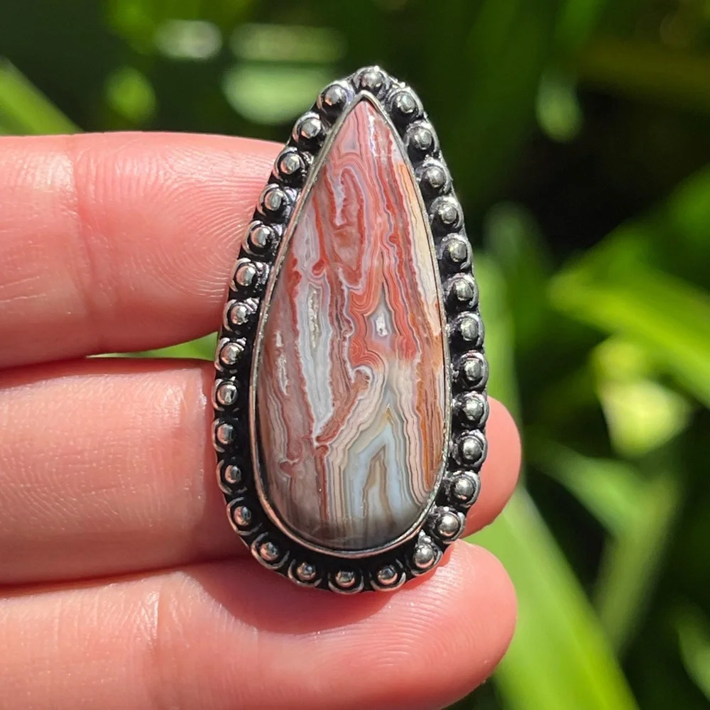 Size 8.75 Silver‎ plated crazy lace agate ring